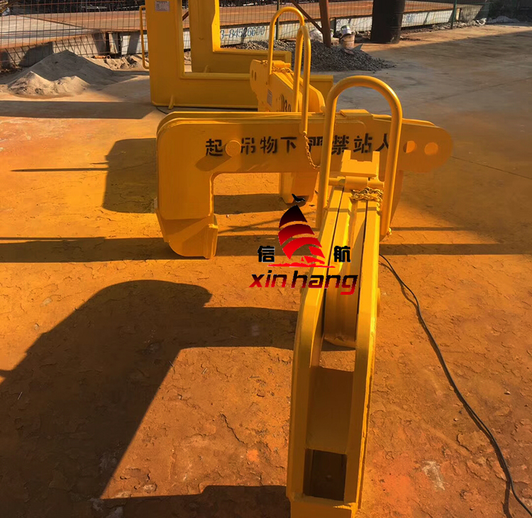 翻轉(zhuǎn)吊鉗2